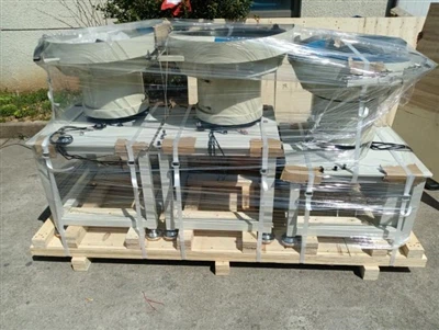 Deodorant stick -montagemachine